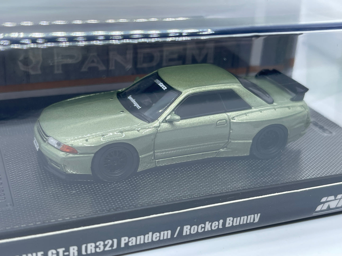 Inno64 - Nissan Skyline R32 GT-R Pandem Rocket Bunny Millenium Jade