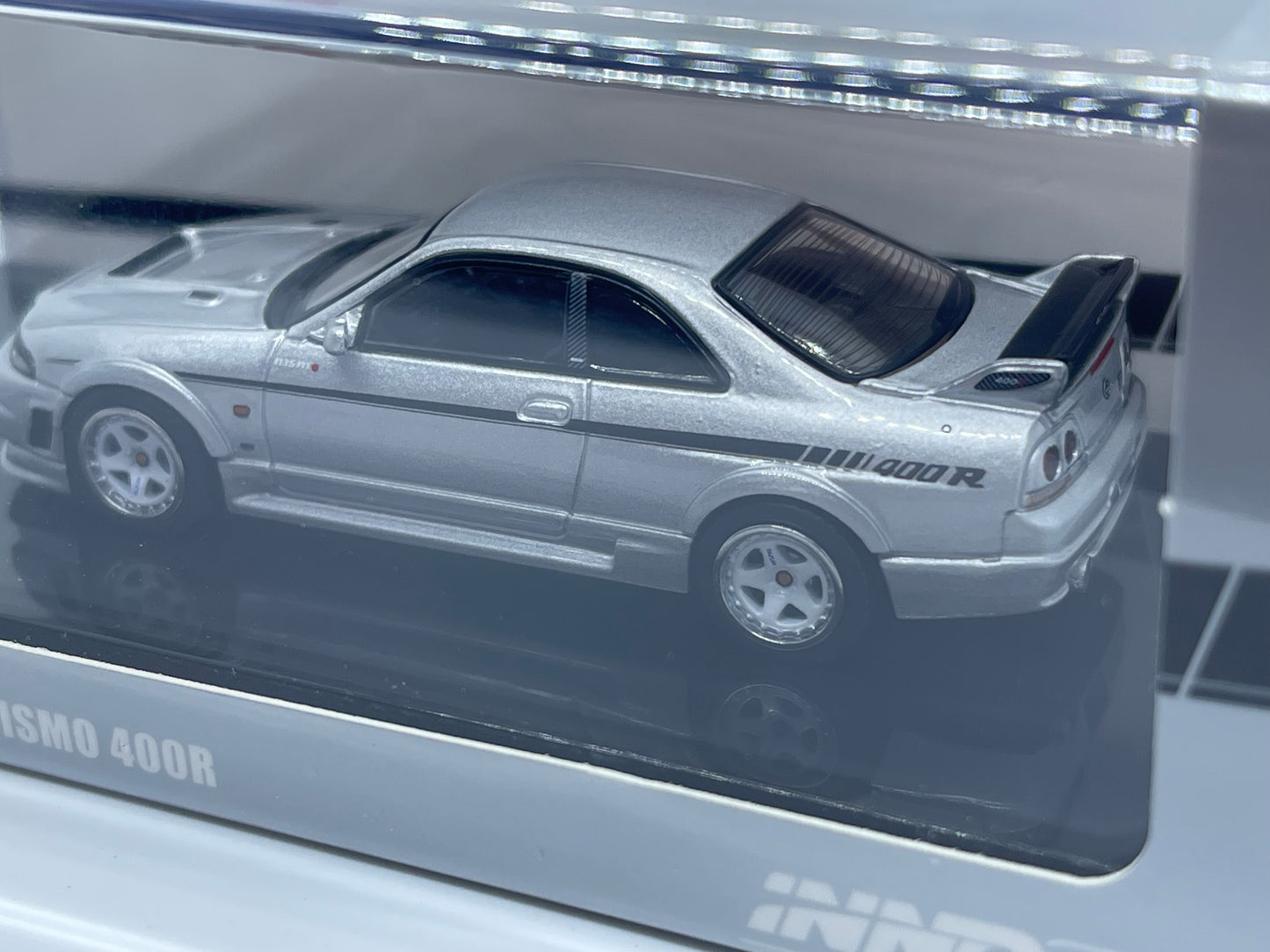 Inno64 - Nissan Skyline R33 GT-R Nismo 400R Sonic Silver
