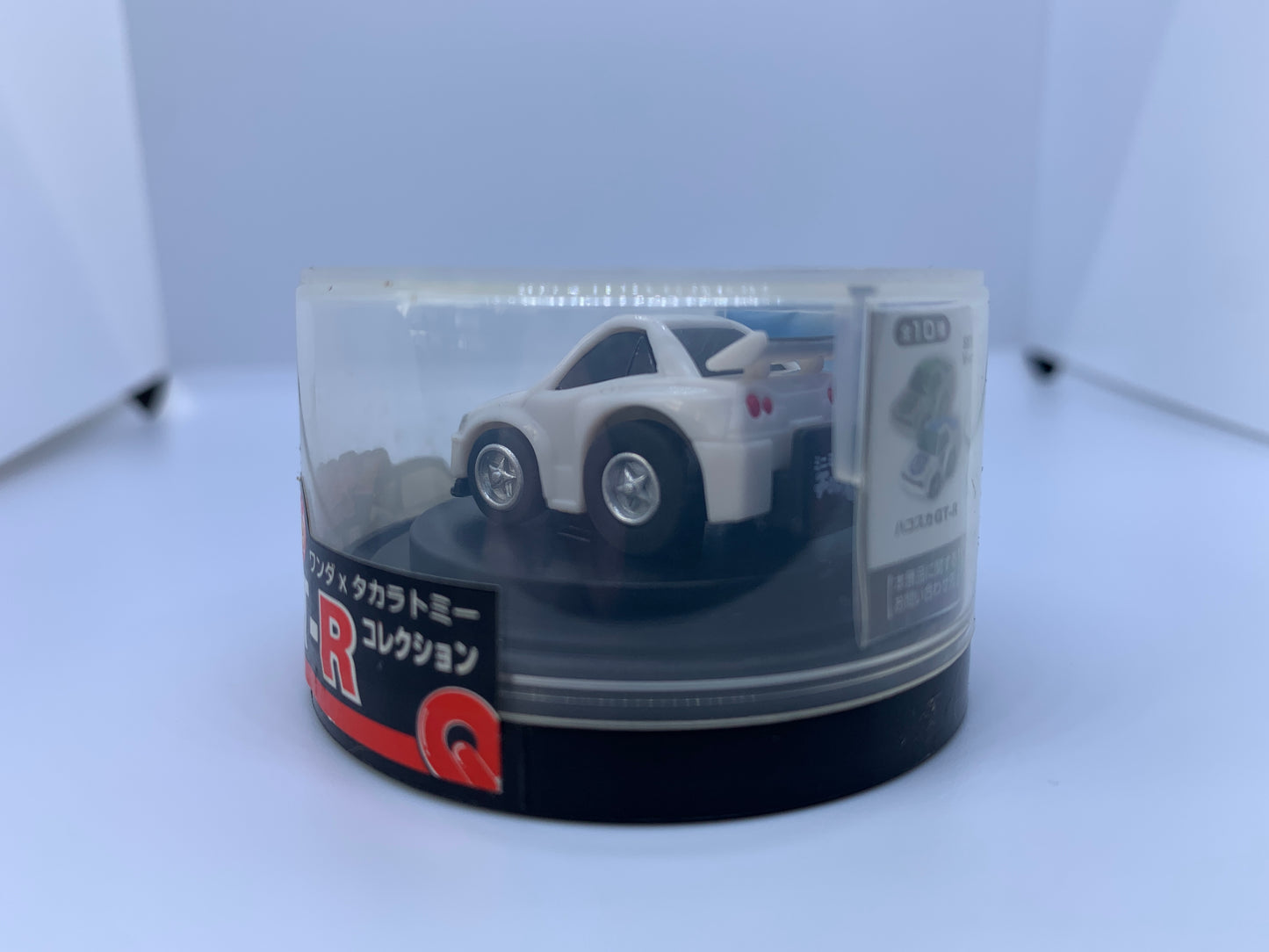 Choro Q Miniatures X Wonda Coffee - Nissan Skyline R34 GT-R V-Spec II White