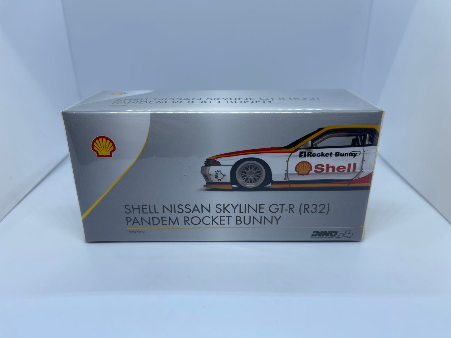 Inno64 - Nissan Skyline R32 GT-R Pandem Rocket Bunny Shell