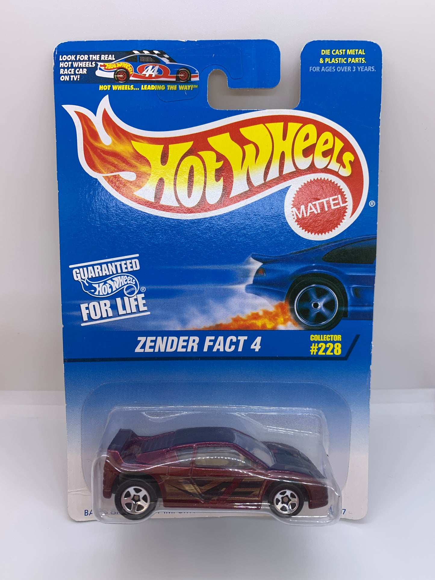 Hot Wheels - Zender Fact 4 Red