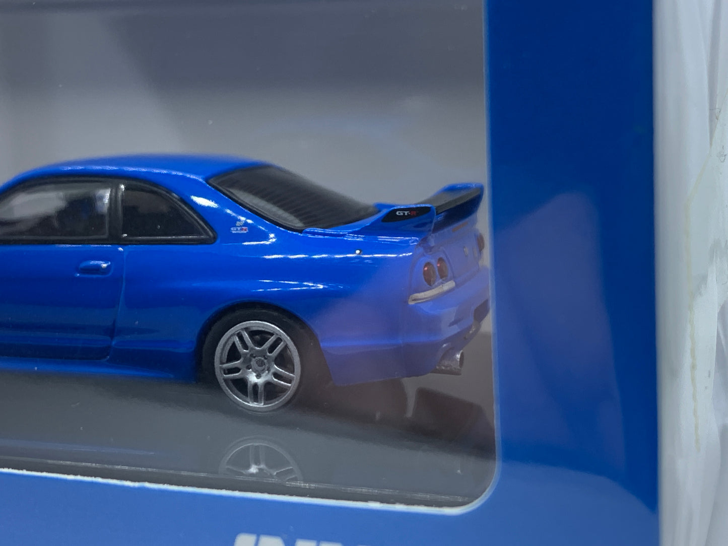 Inno64 - Nissan Skyline R33 GT-R Gloss Blue