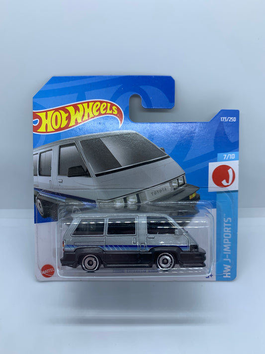 Hot Wheels - 1986 Toyota Van - Damaged