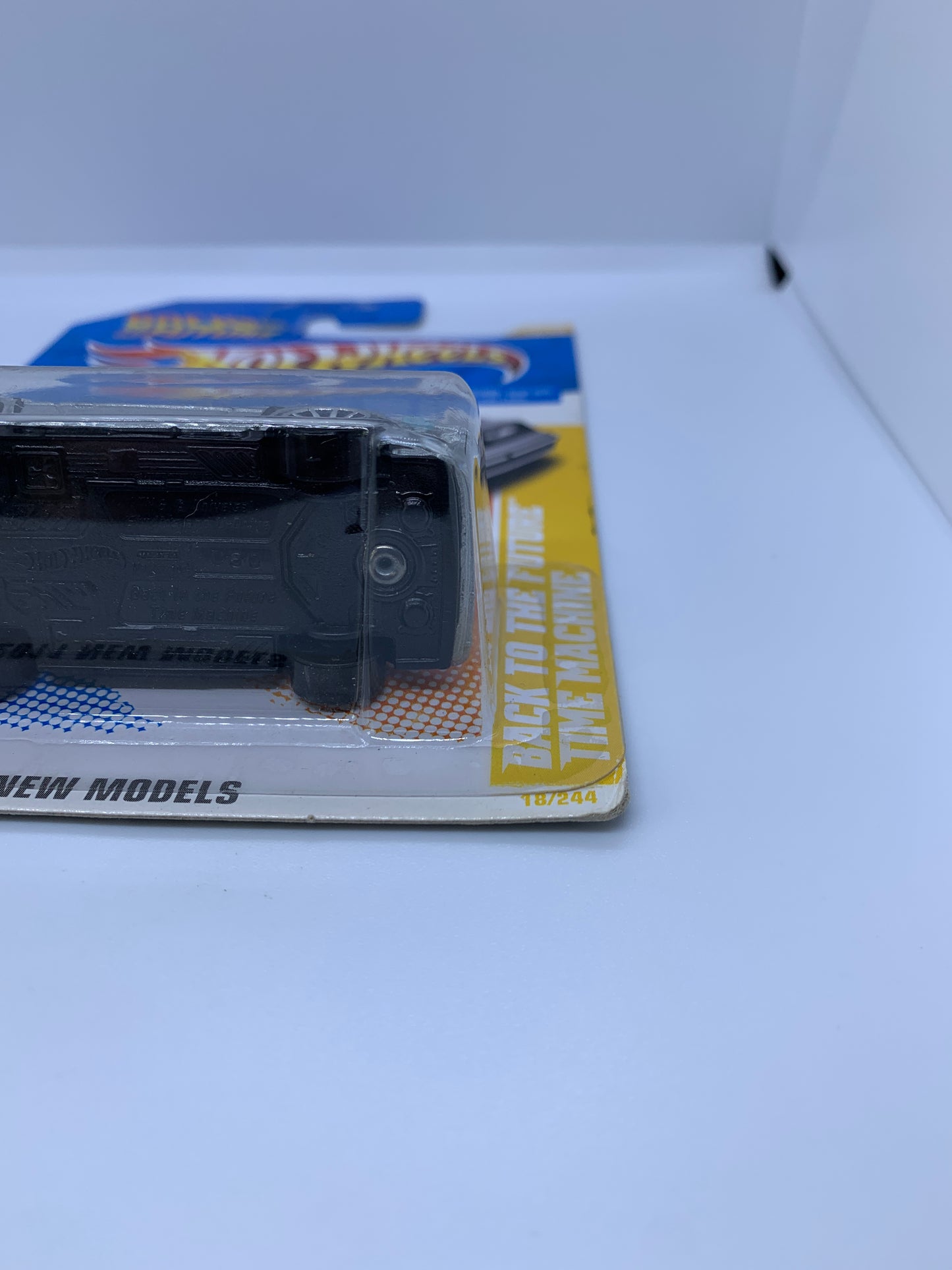 Hot Wheels Mainline - Back To The Future Time Machine Delorean