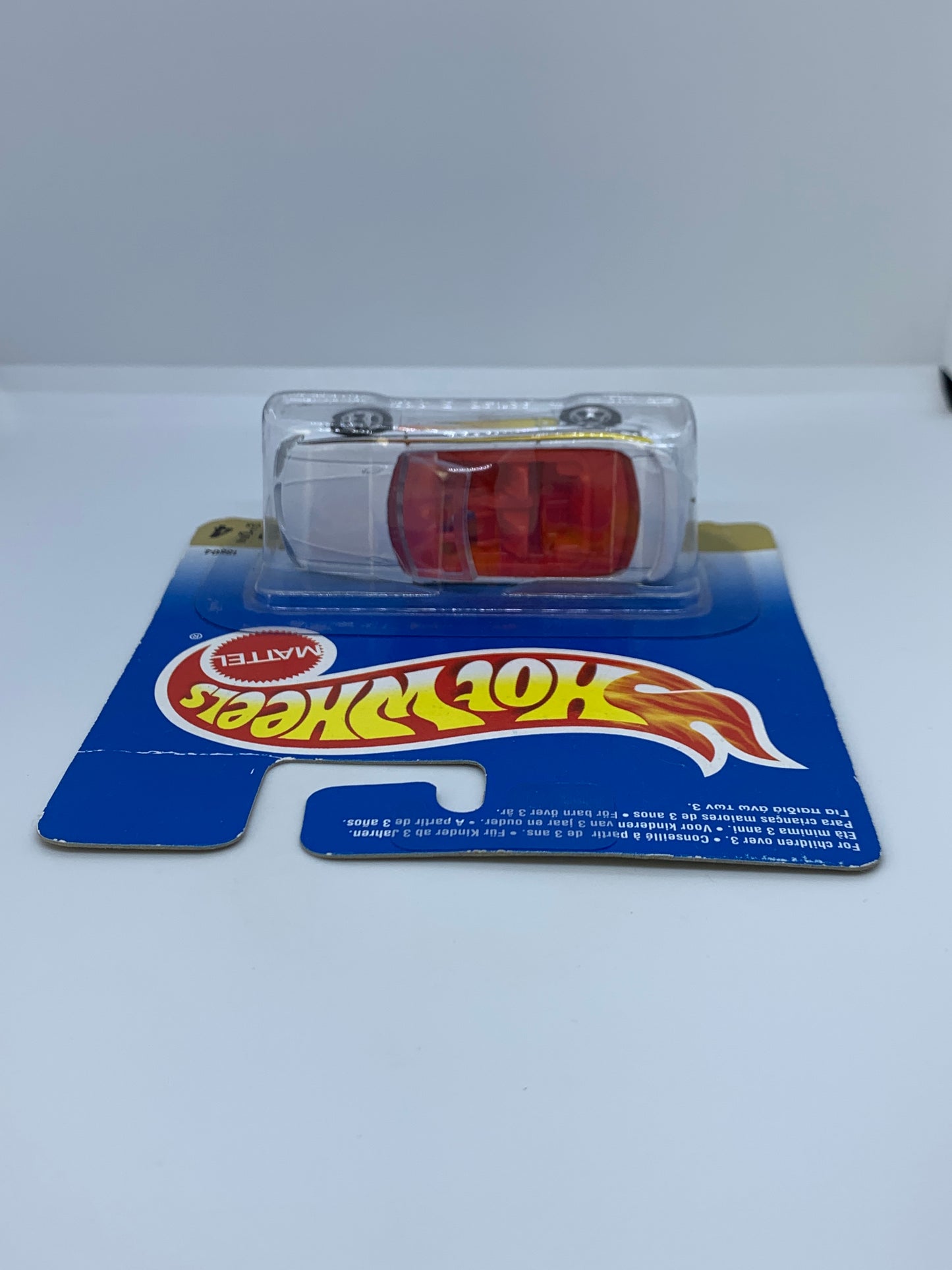 Hot Wheels EUROPEAN CARD - '96 Ford Mustang White/Gold